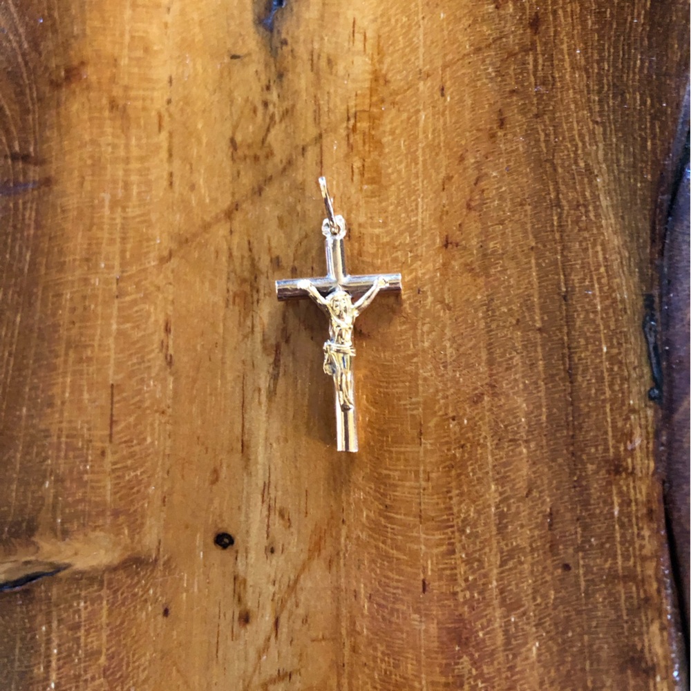Vintage 18K Portuguese Gold Crucifix Cross Pendant Charm - Picture 3 of 7